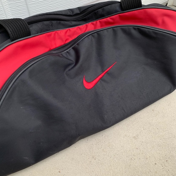 -SOLD- Vintage Nike Duffel Bag - Picture 3 of 8